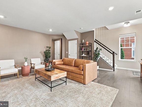 3rd image of 42997 Cattail Marsh Pl