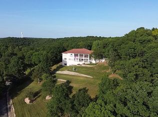 265 Hunters Glenn Ln, Kimberling City, MO 65686