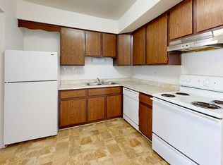 302 S Kendall Ave #43, Kalamazoo, MI 49006