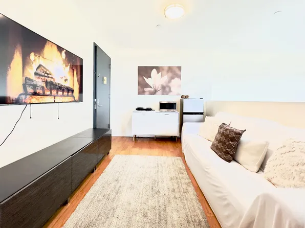 311 Saint Nicholas's Avenue image 1 of 15