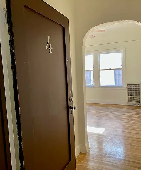 1537 Corinth Ave #4 — Photo 8