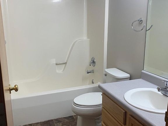 2nd image of 2061 Herel St