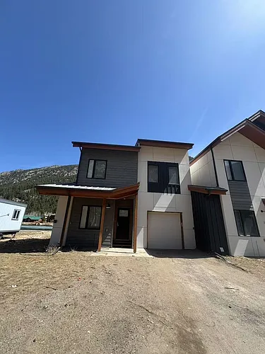 2162 Bighorn Trl Photo 1