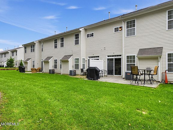 2nd image of 10 Santa Rosa Lane