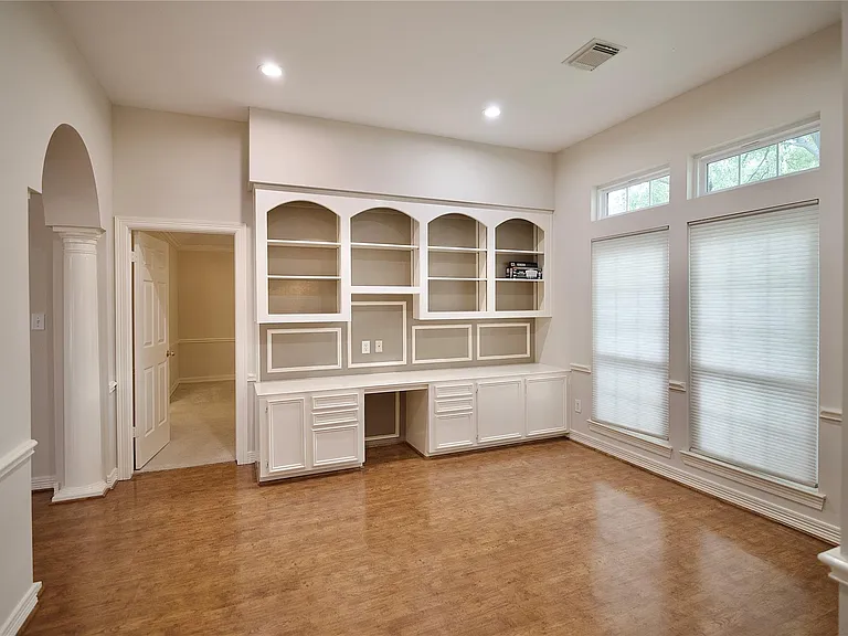1839 Lake Winds Dr — Photo 18