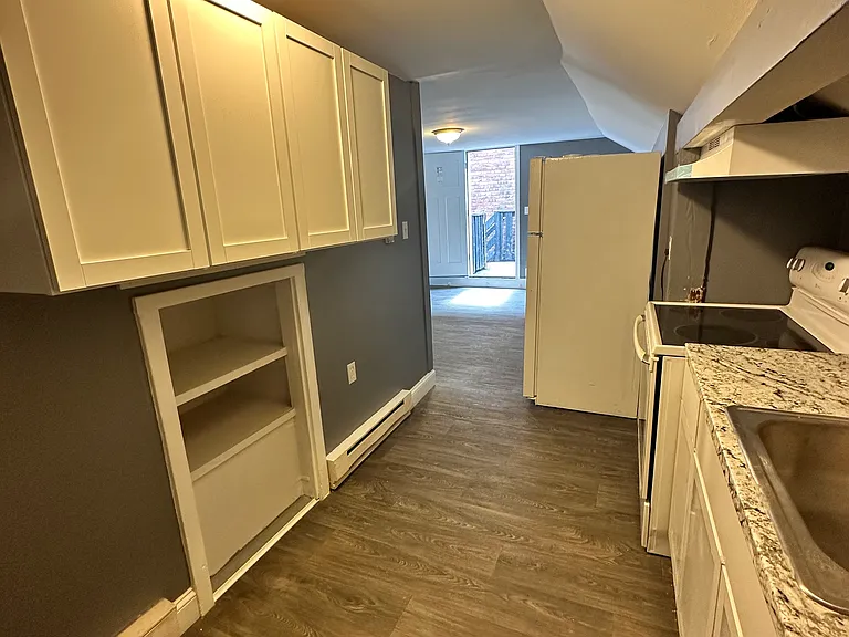 Beech St — Photo 10