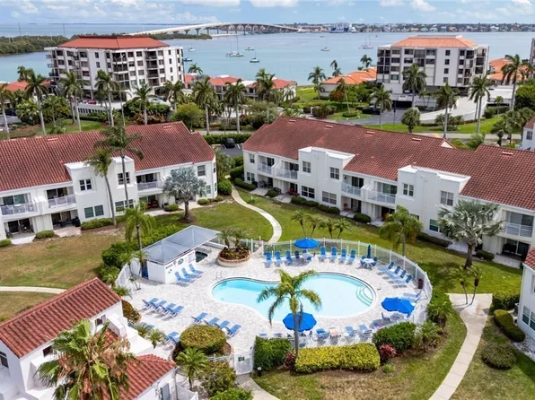6011 Bahia Del Mar Blvd APT 256, Saint Petersburg, FL 33715