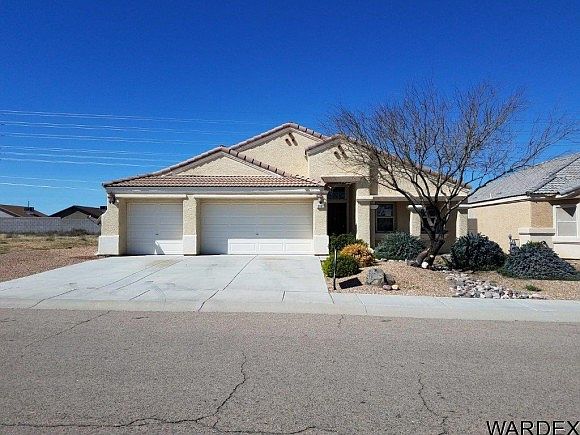 1st image of 3391 Rosewood St