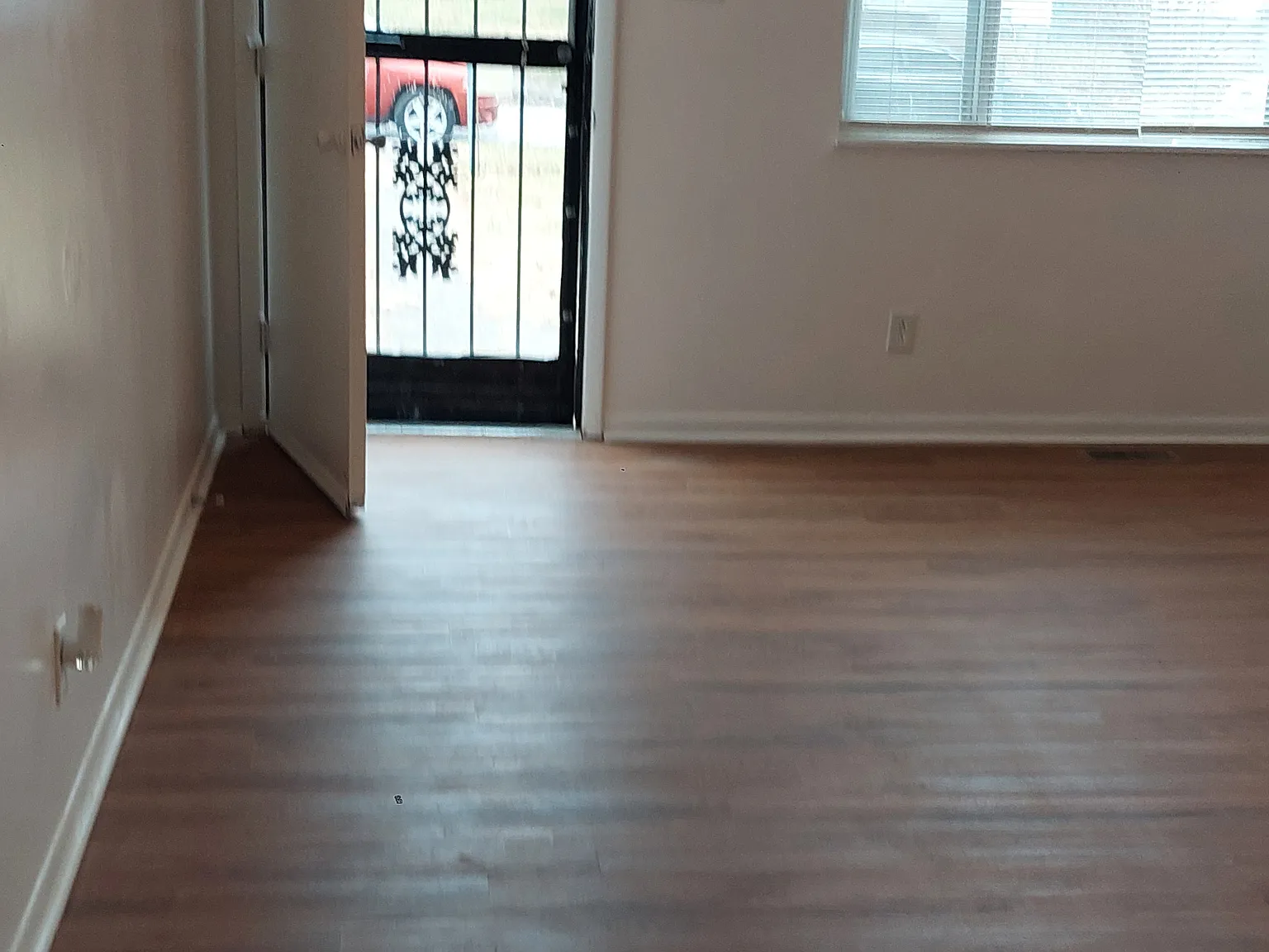 3 bed, 1104 sqft, $1,250 — Photo 3