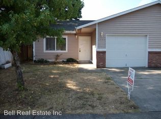 1743 S St, Springfield, OR 97477