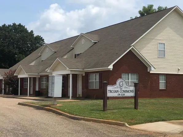 608 Elm St #B5, Troy, AL 36081