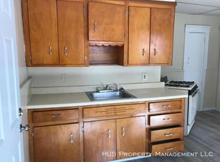 317 Grove St #1R, Woonsocket, RI 02895