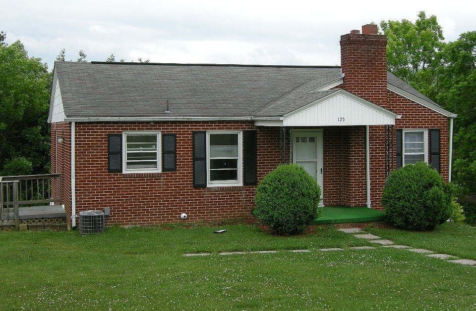 1st image of 125 Echo Valley Cir