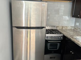 663-409 W Grace St, Chicago, IL 60613