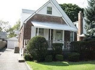 1649 New Hyde Park Rd, New Hyde Park, NY 11040