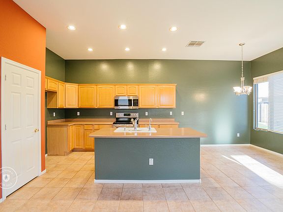 4th image of 6775 W Abraham Ln