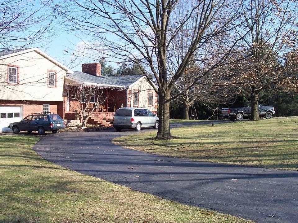 Home has circular driveway