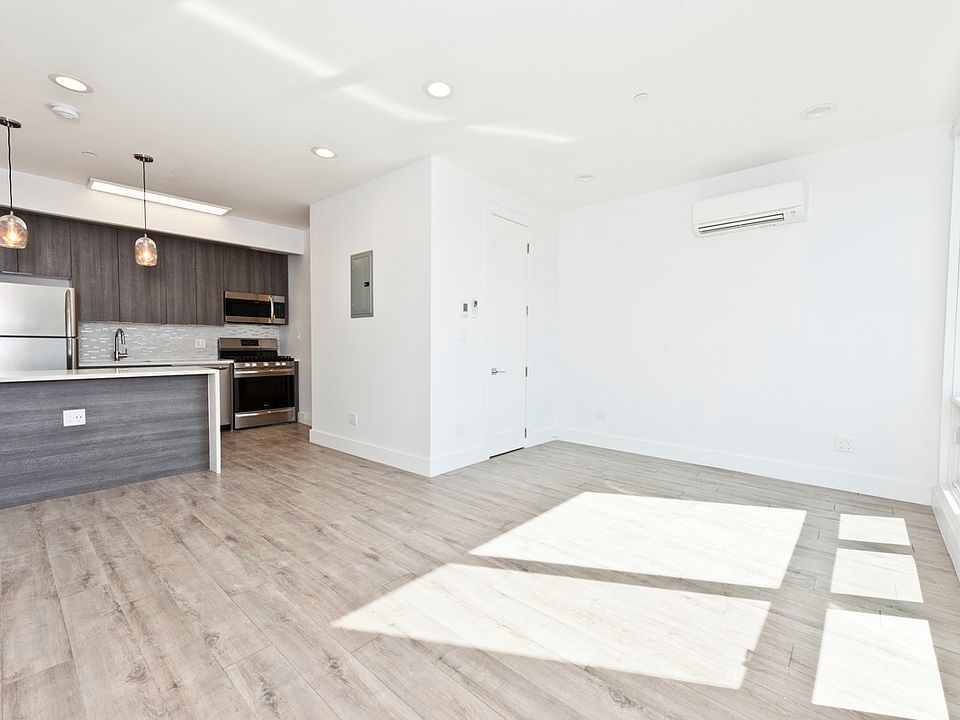 1st image of 25-35 18th St #3D