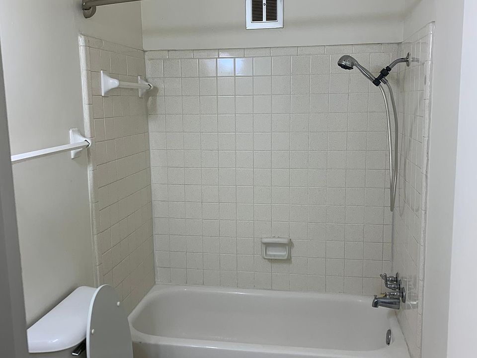 2nd image of 2601 Hillsboro Pike APT L16