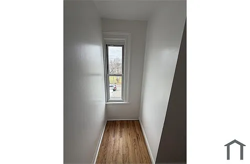 202 Harral Ave Photo 1