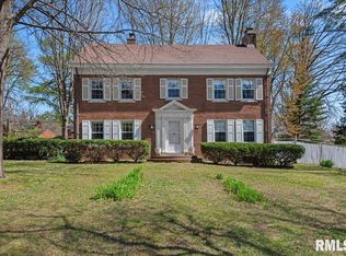 2136 Illini Rd, Leland Grove, IL 62704