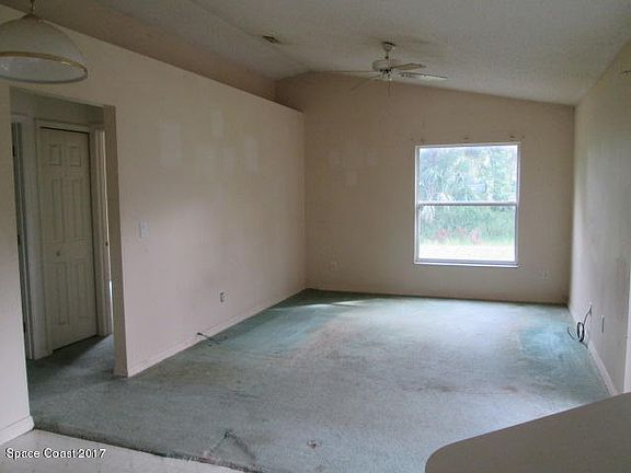 3rd image of 7760 94th Ave
