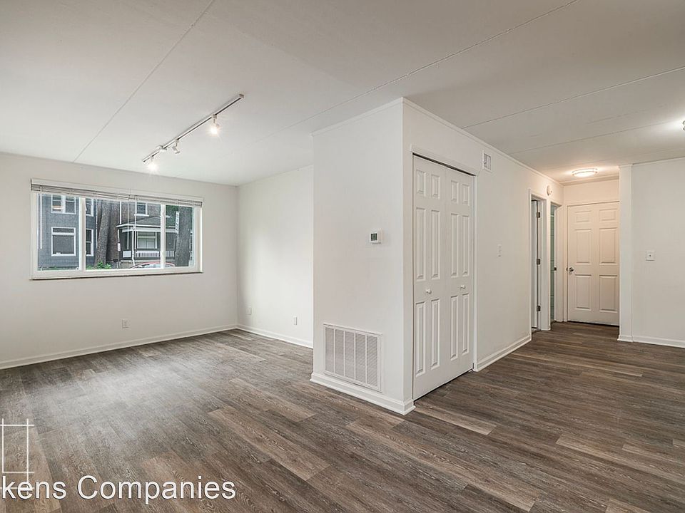 1st image of 1400 Neil Ave APT 104