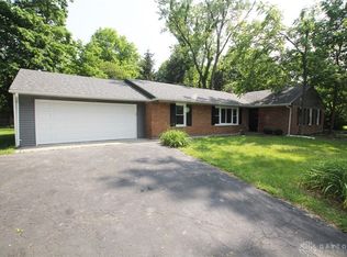 5292 Little Woods Ln, Dayton, OH 45429