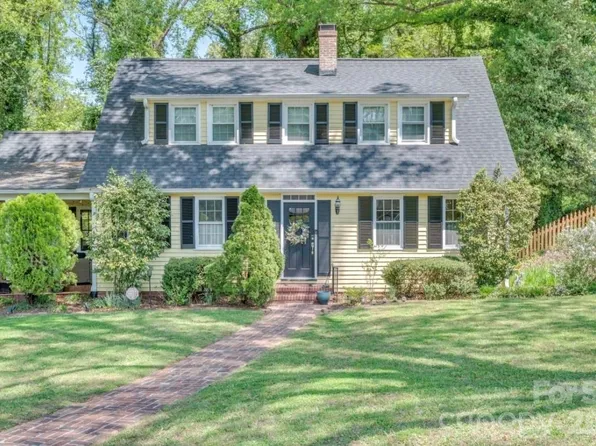 112 Kinwood St, Morganton, NC 28655