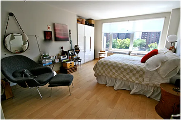 Rented by Brown Harris Stevens | media 36