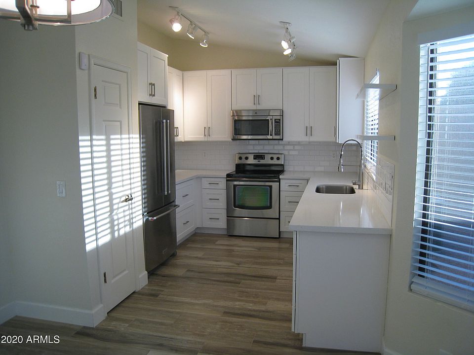1st image of 11104 N 110th Pl