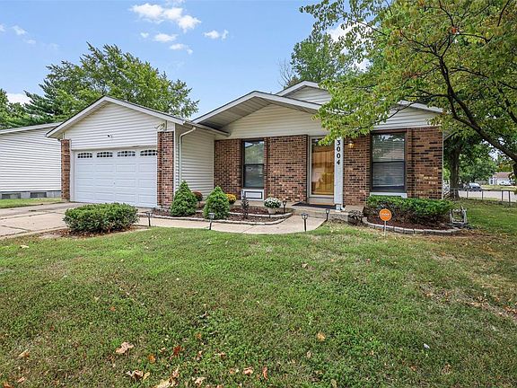 2nd image of 3004 Mediterranean Dr