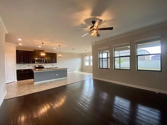 10015 Ivory Dr — Photo 4