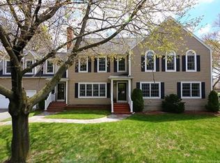 97 Mifflin Dr, North Andover, MA 01845