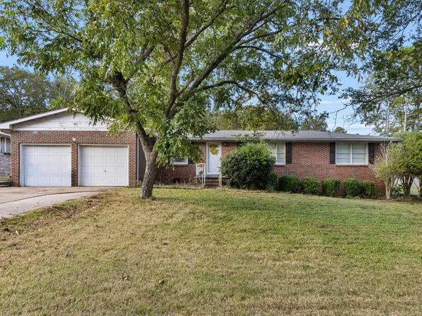 1637 Winston St, Florence, AL 35630