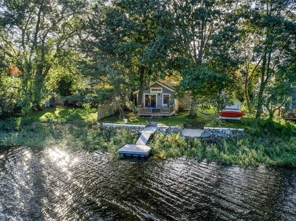 30 Mildred Ave, Swansea, MA 02777