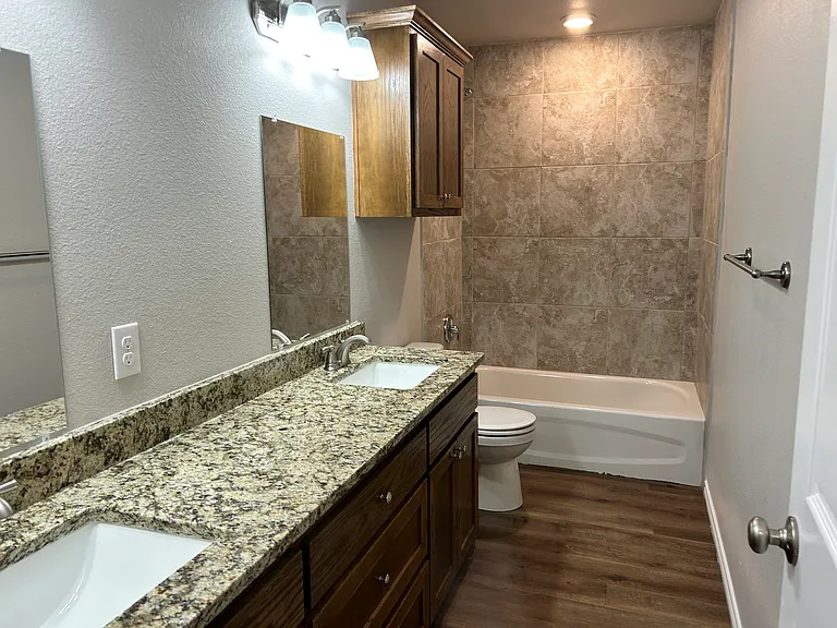 2618 Leroy Ln #B — Photo 12