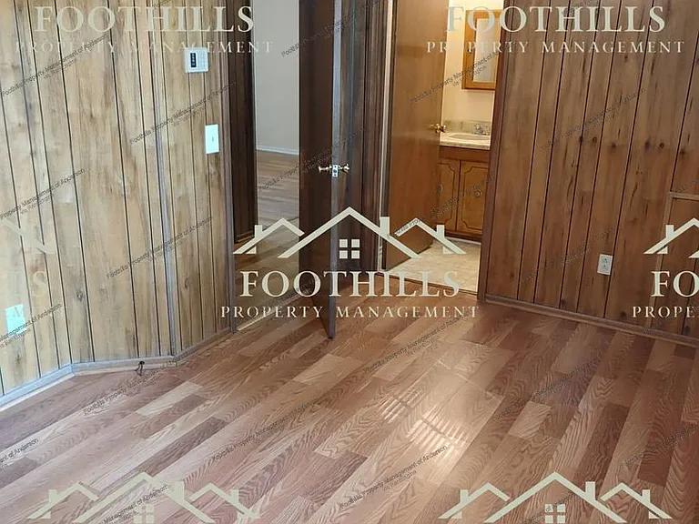 104 Wishire Dr — Photo 8
