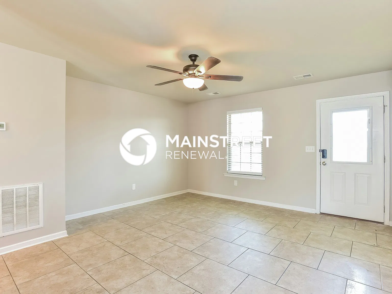 725 Hollandale Rd — Photo 4