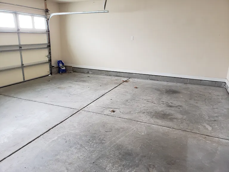 721 Albertine Ct — Photo 22