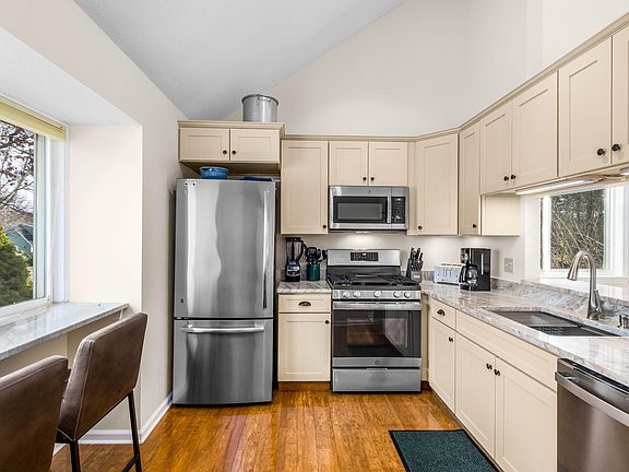 2nd image of 48 Middlecott Lane UNIT 48
