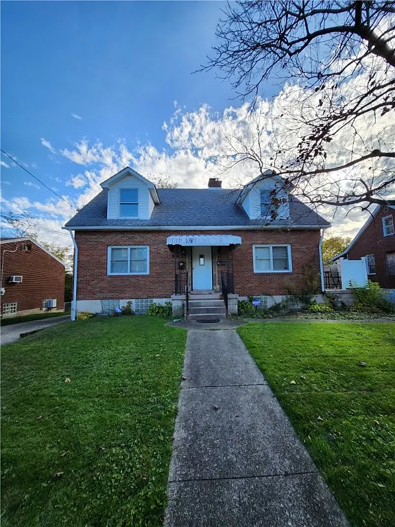 616 12th St photo 1