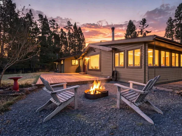 56711 Lunar Dr, Bend, OR 97707