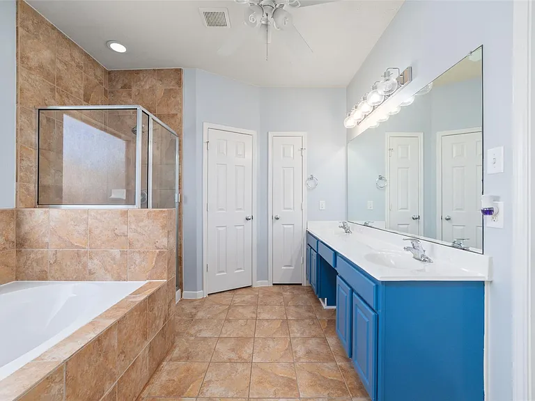 8914 Parlin Ridge Dr — Photo 18