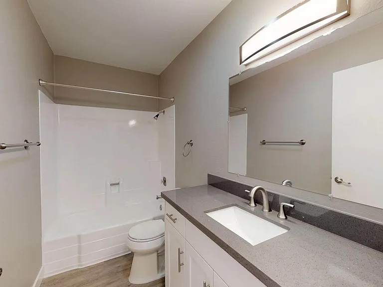 Henry Square- Luxury Townhomes — Photo 34
