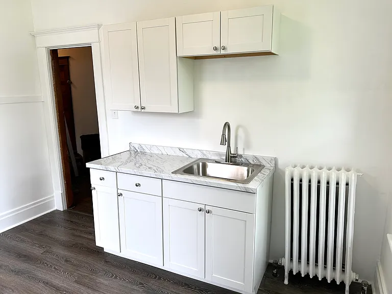 23 S Main Ave #2R — Photo 2