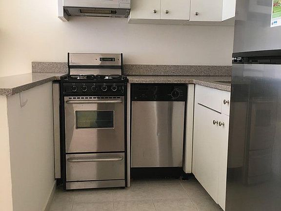 3rd image of 23 W 87th St APT 3F