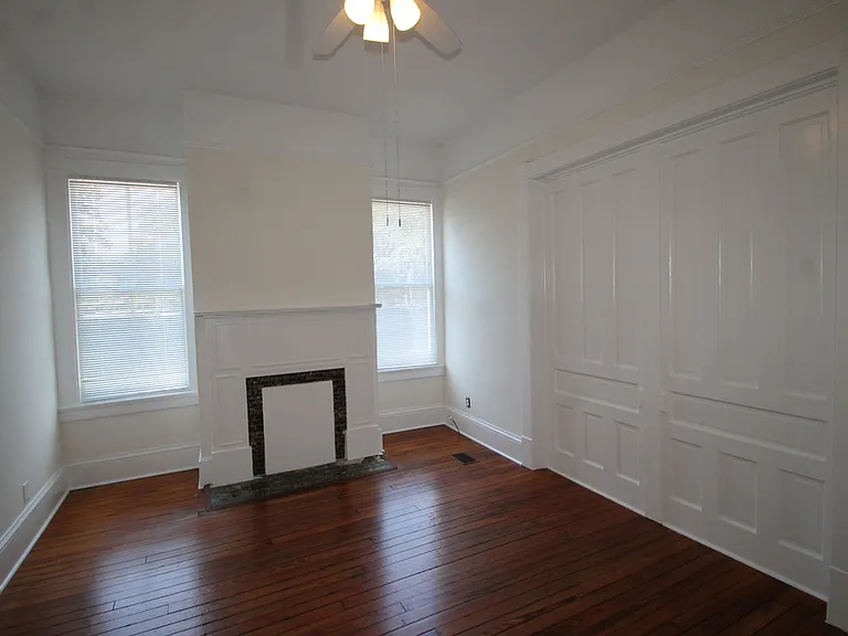 1008 Barnard St — Photo 10