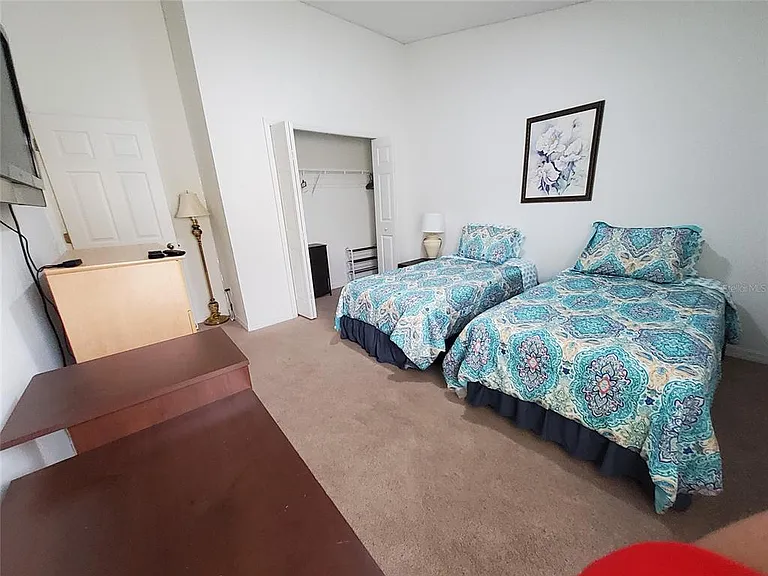 944 Lockbreeze Dr — Photo 18