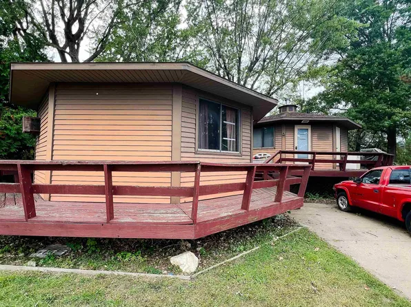 183 Abel Dr, Guttenberg, IA 52052